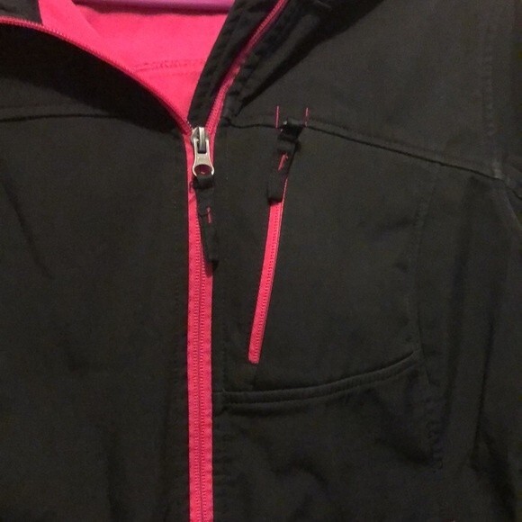 Free tech size medium black lightweight jacket soft shell - Picture 3 of 9